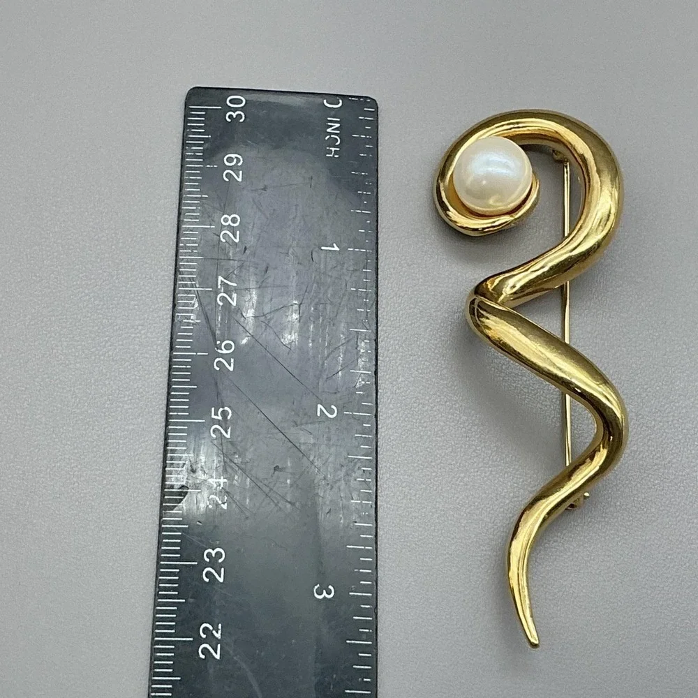 Avon vintage gold